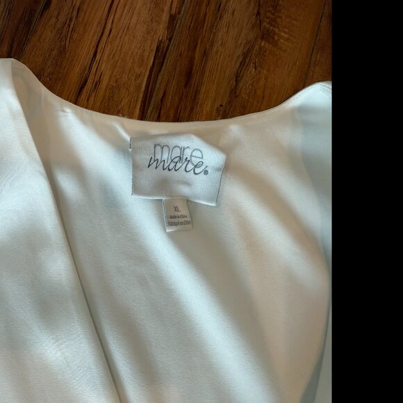 The Veronica Cape Blouse by Mare
Mare x Anthropologie XL NEW Sold Out in Stores - Picture 5 of 6